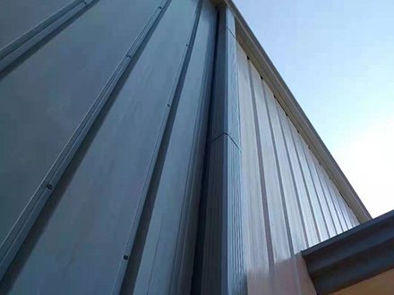 陜西韓城為康辣椒車間采用津雙達彩鋼雨水管 陜西韓城為康辣椒車間采用津雙達彩鋼雨水管