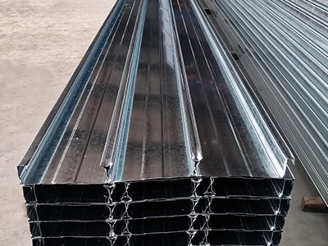 YX50-200-600閉口型樓承板 YX50-200-600閉口型樓承板