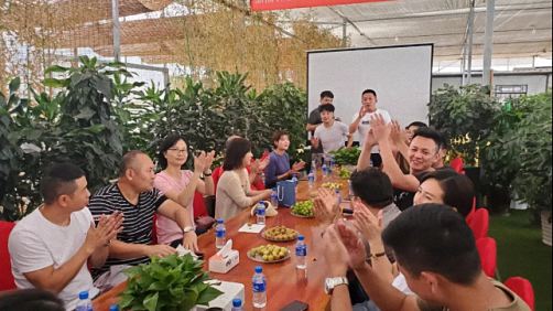 【班級(jí)活動(dòng)】記云南分院云大總裁33班學(xué)習(xí)分享活動(dòng)531.jpg