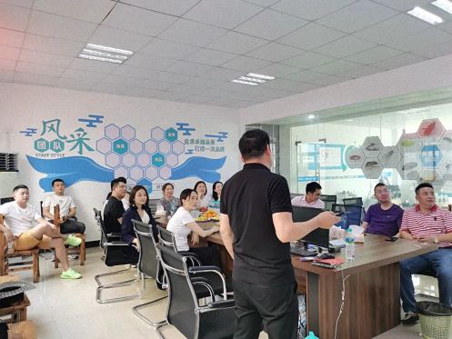 同學同行，共進共贏——贛州總裁23班走進江山金屬產業(yè)園1012.jpg