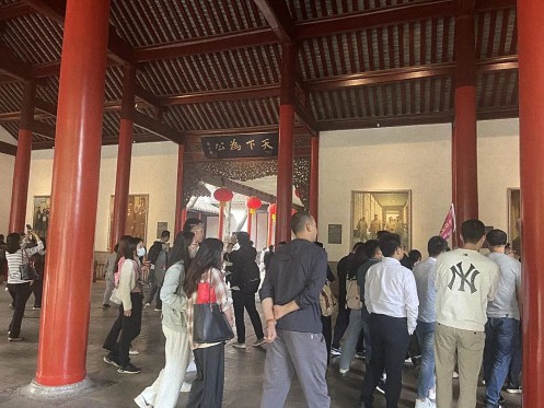 【企業(yè)走訪】——贛州新商界企業(yè)家前往江蘇洋河股份學(xué)習(xí)考察338.jpg