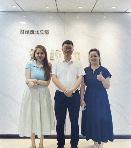 【企業(yè)走訪】——陜西CEO研修20班陳小明同學(xué)企業(yè)西安財(cái)?shù)撔畔⒖萍加邢薰?35.jpg